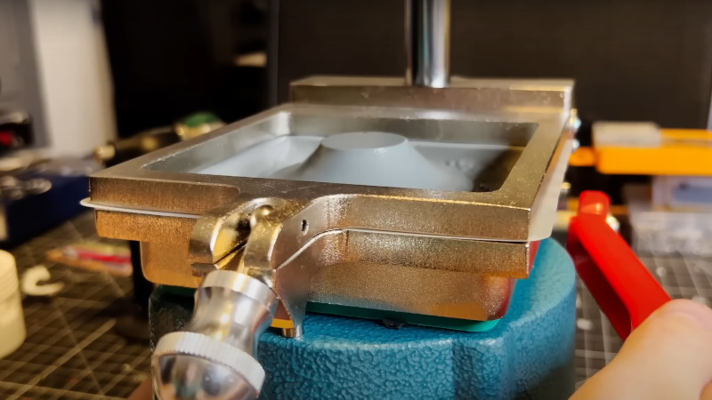 Vacuum Forming With 3D Printed Moulds And Sheets