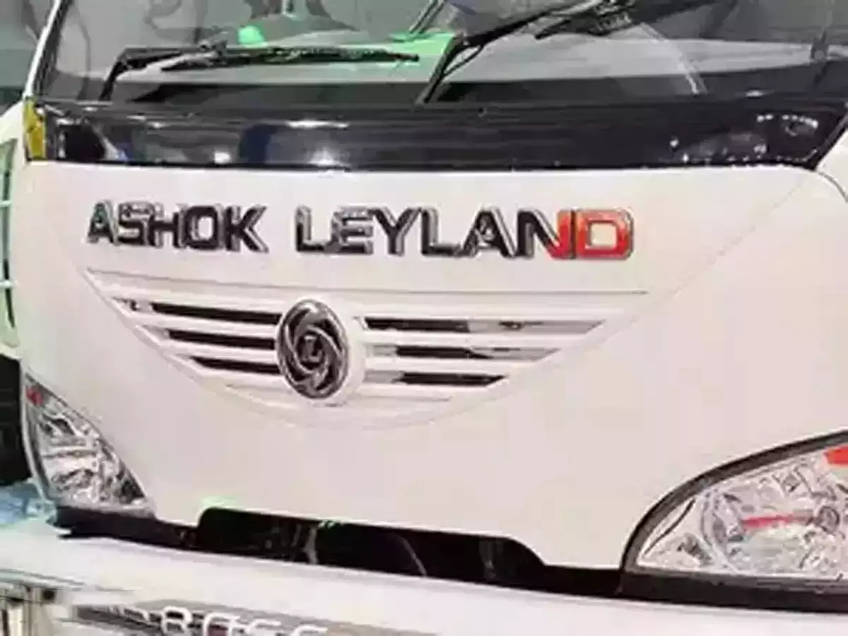Ashok Leyland Crashes 5% After Shutting UK EV Arm — Time to Buy or Avoid?