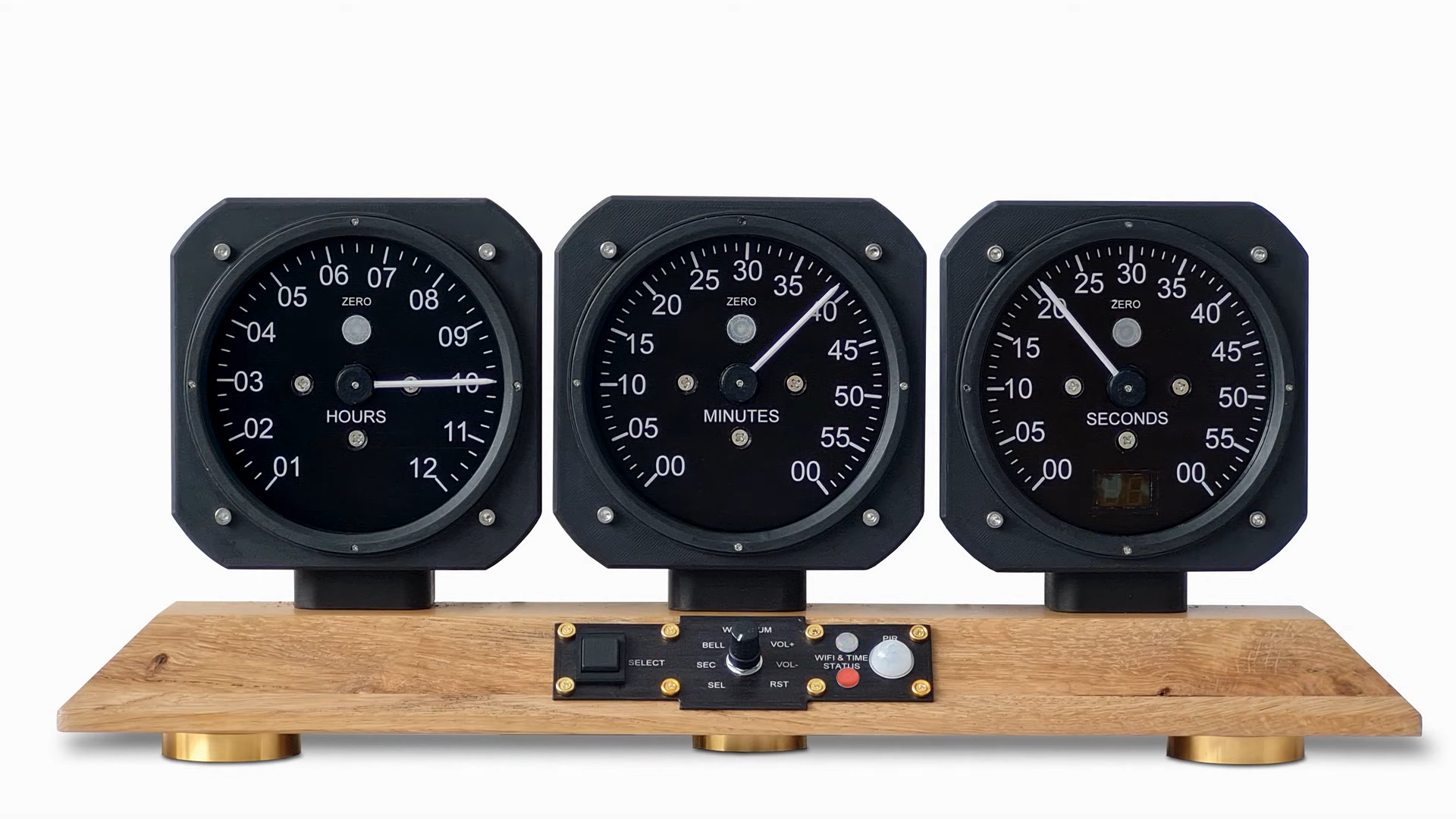 ESP32-Powered Clock Brings Aviation Style To Your Desk