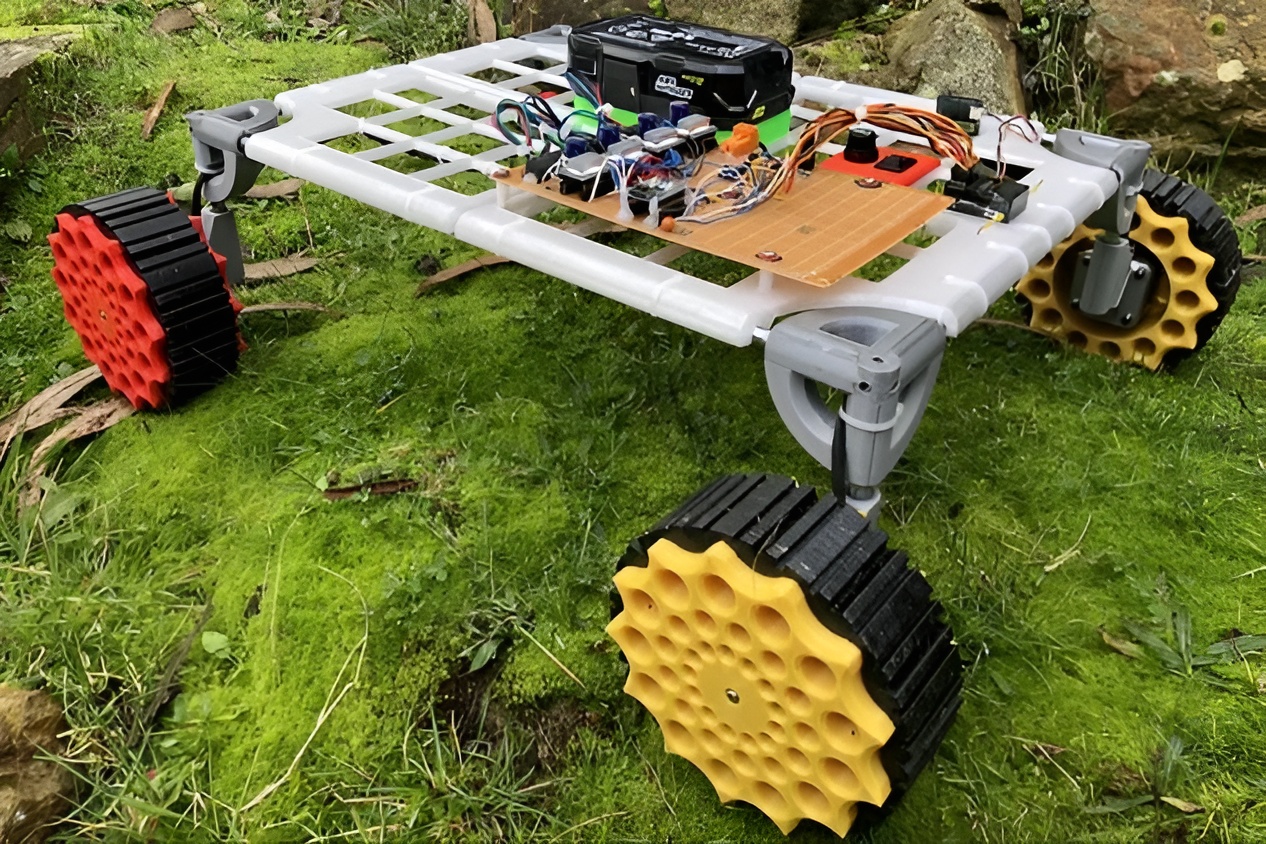 An RC Car Driven With Old 3D Printer Motors