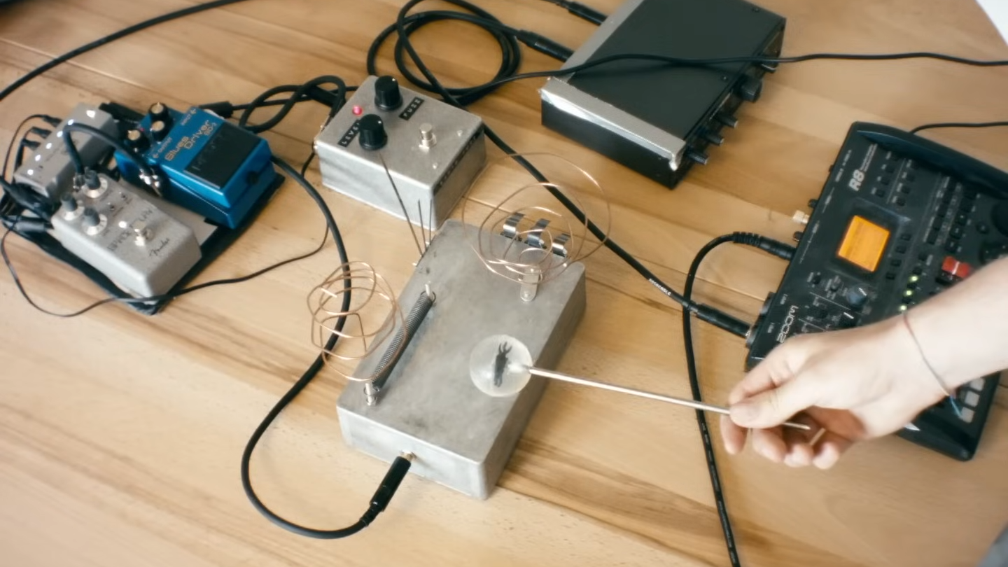 Building A Piezo Noise Box