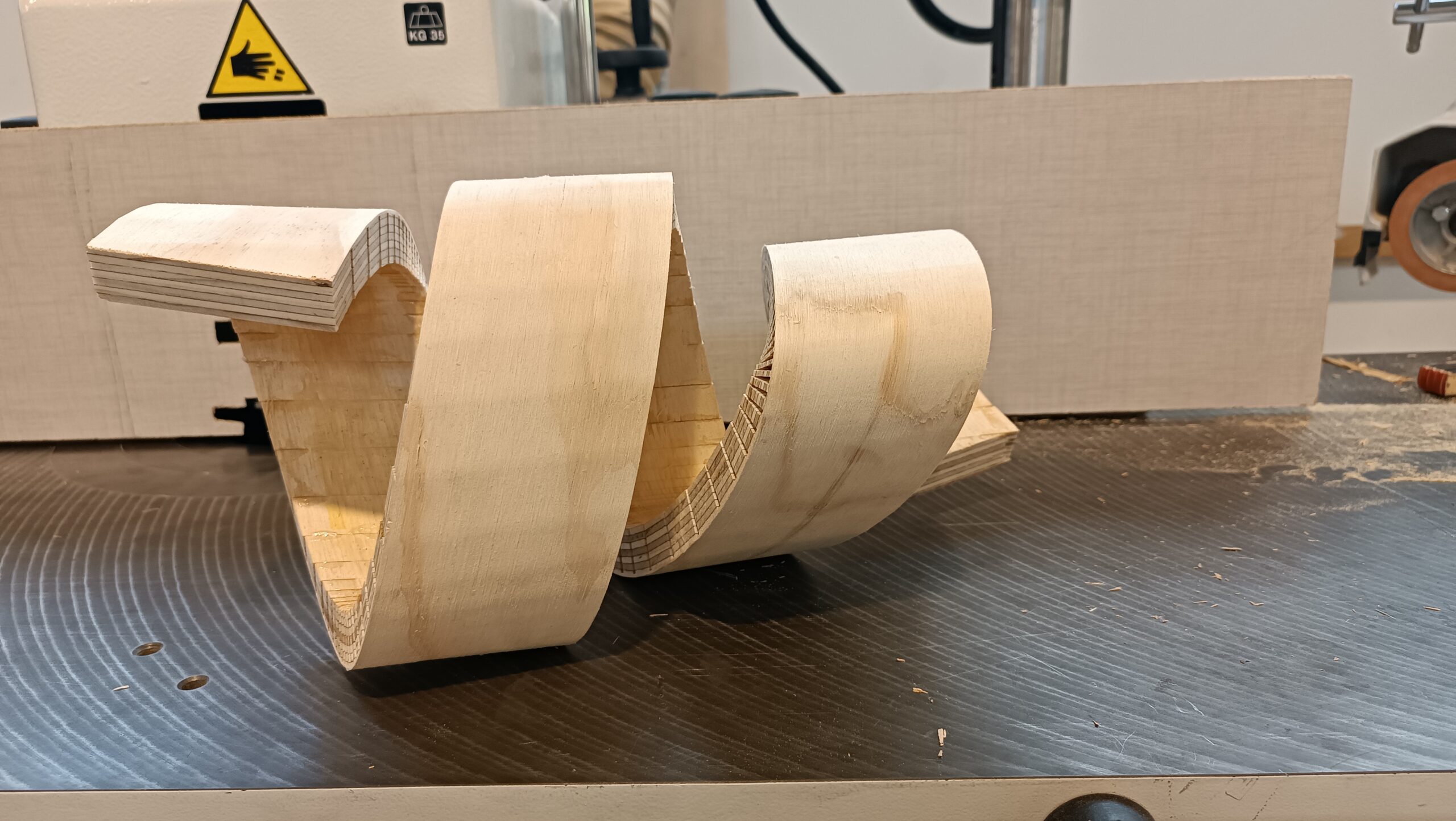 Make Magical-Looking Furniture With Kerf Bend Wizard