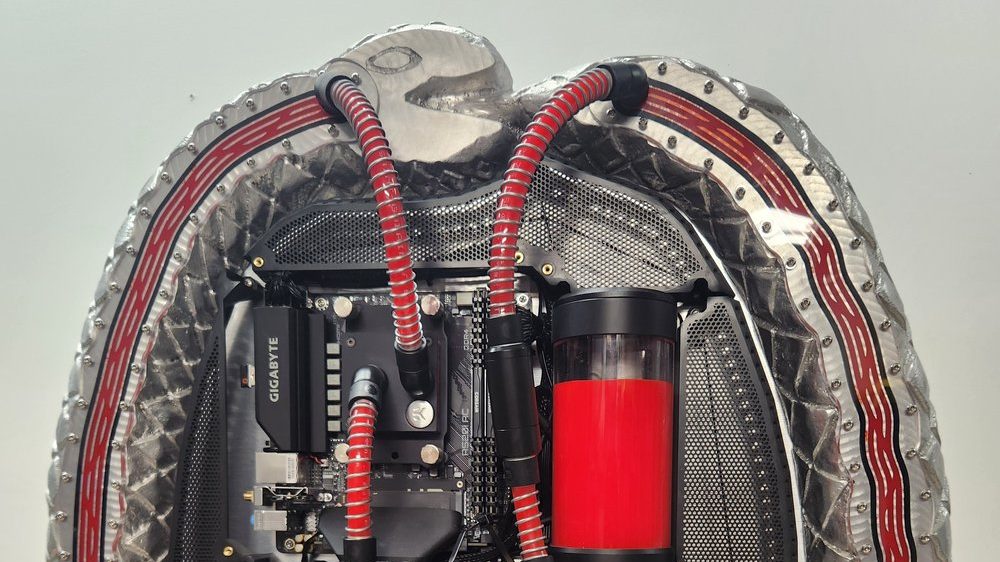 Massive Aluminum Snake Casting Becomes Water Cooling Loop For PC