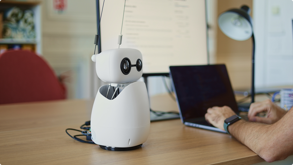 Reachy The Robot Gets A Mini (Kit) Version