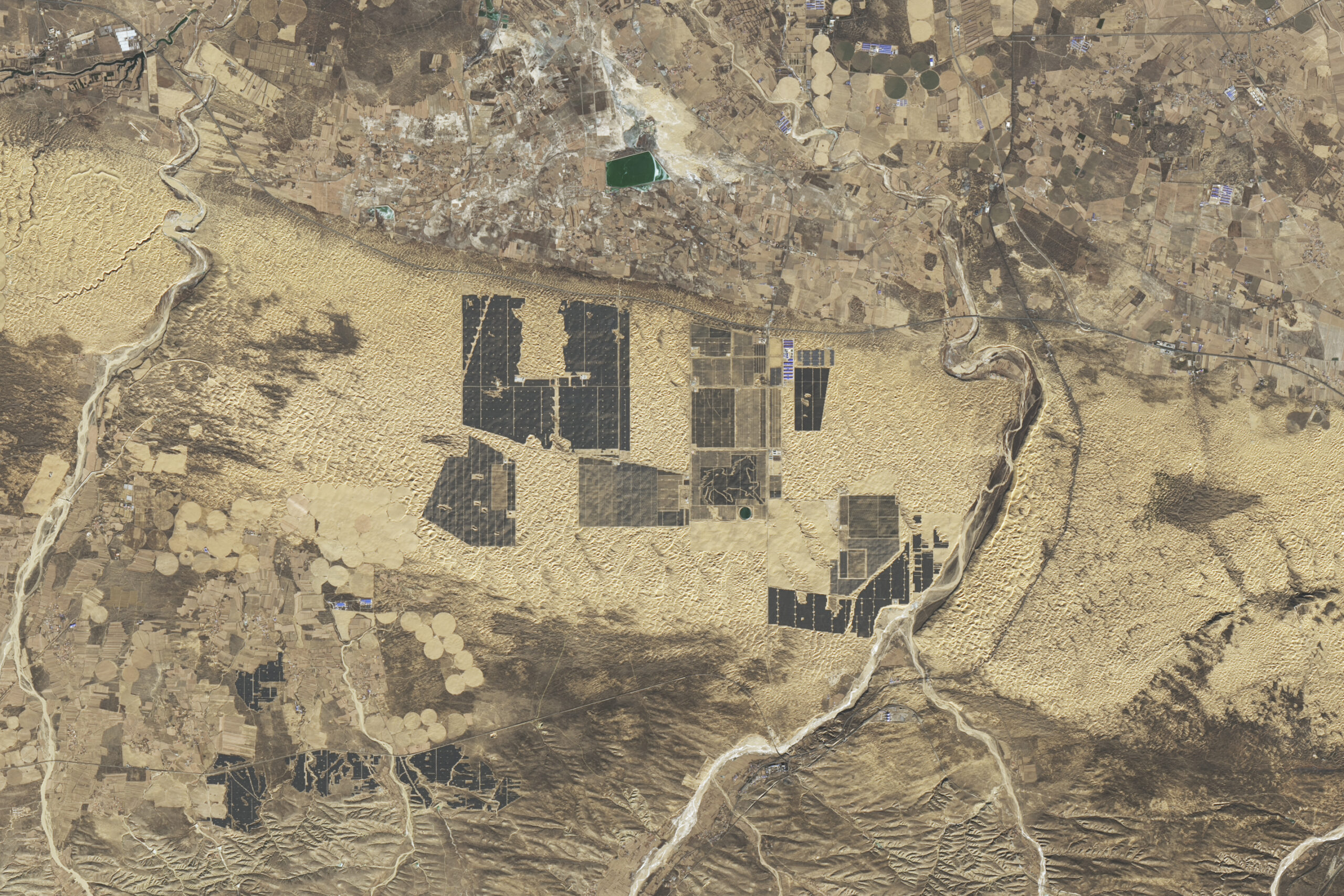 China’s Great Solar Wall Is A Big Deal