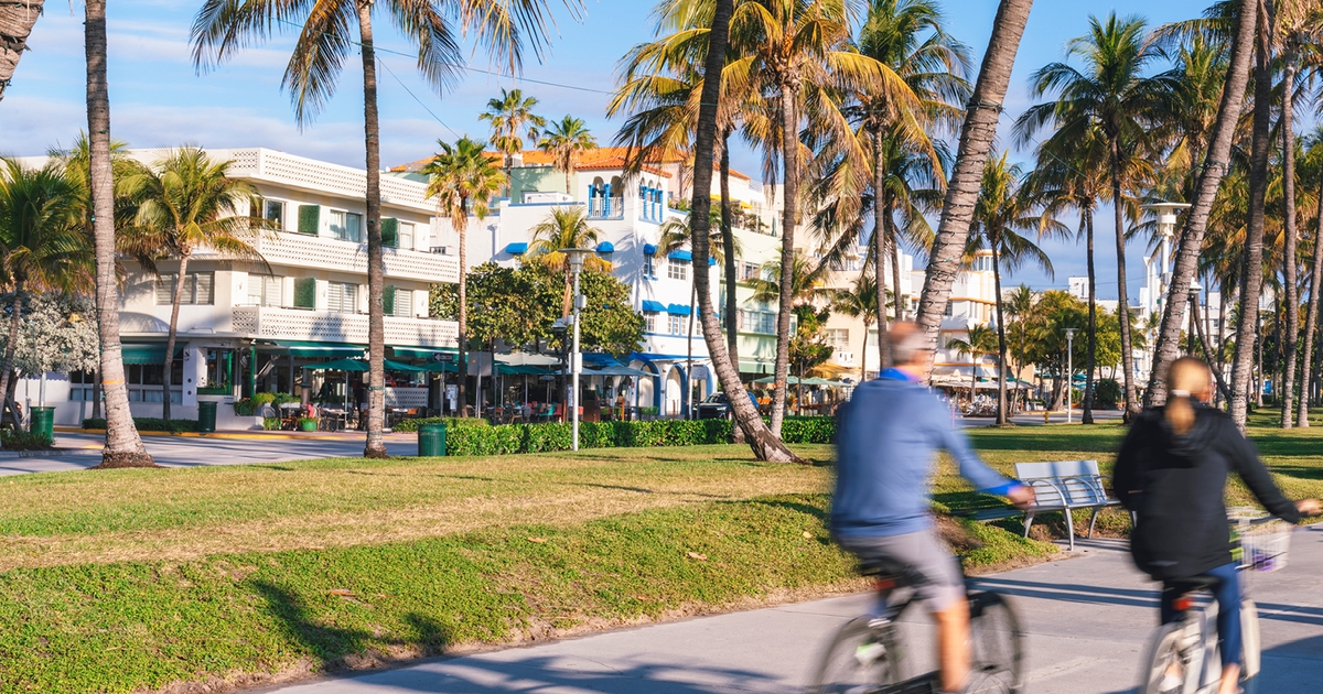 The Ten Best and Ten Worst Cities for Retirees in 2025