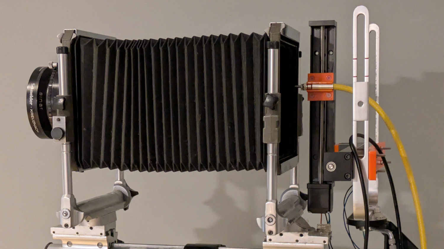 Waverider: Scanning Spectra One Pixel At A Time
