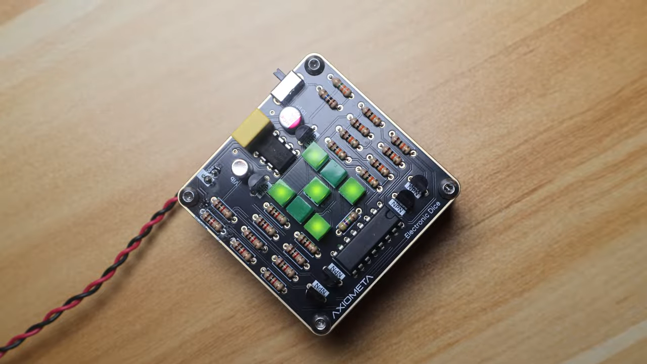 Electronic Dice Built The Old Fashioned Way