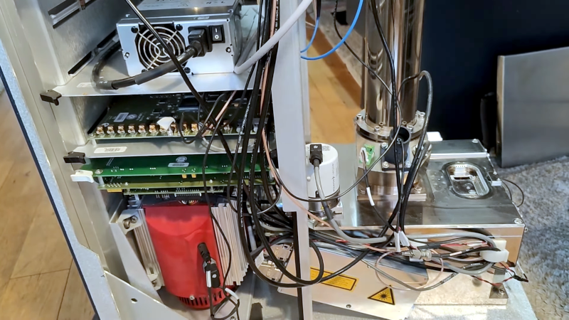 Mass Spectrometer Tear Down | Hackaday