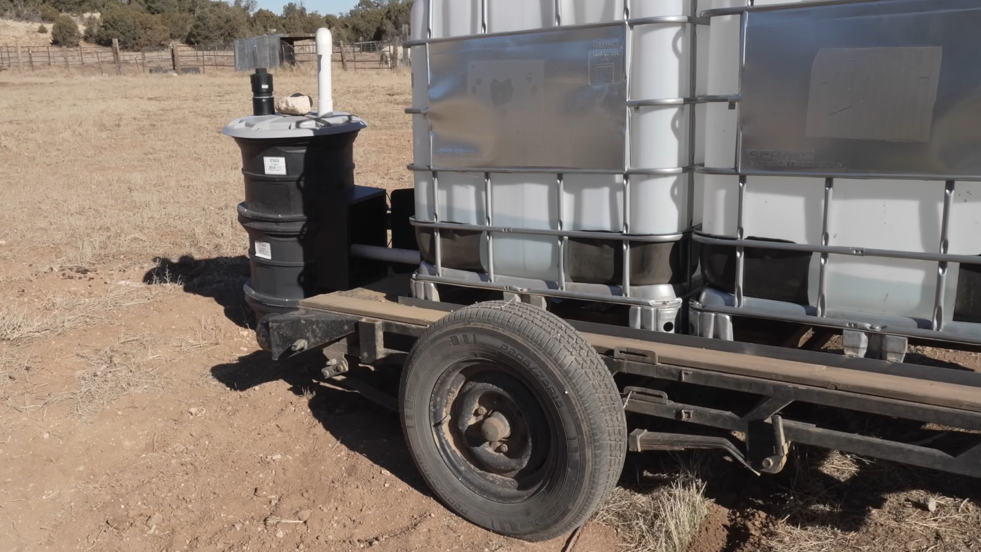High-Tech Trailer Brings Water Home