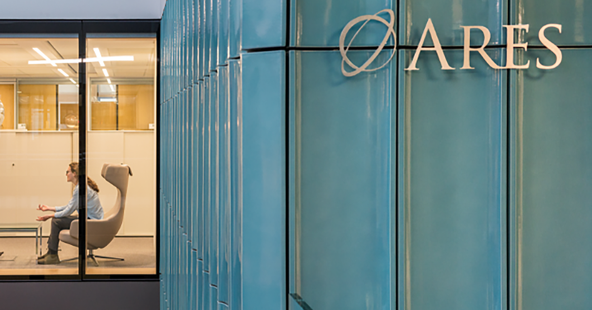 Private Credit Faces Billions in Investor Withdrawals